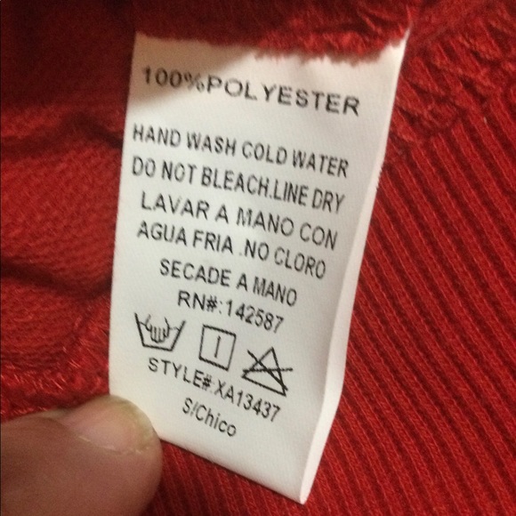 Xtaren Red Crewneck Gold Sequins on Black Sleeves Sz S XC - Picture 5 of 5